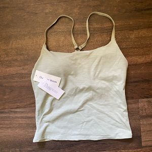 Never Worn Outdoor Voices TechSweat Cami in Eucalyptus